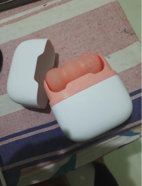 2 in 1 Upgraded Ice Roller For Face and Eyes, Neck and Body