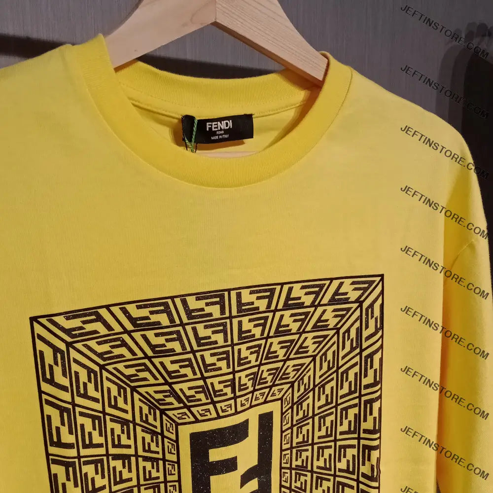 Fendi Men’s Oversized T-Shirts