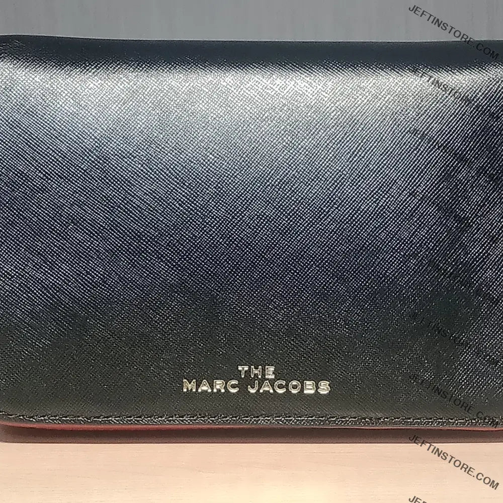 Marc Jacobs Women’s Leather Hand Bag