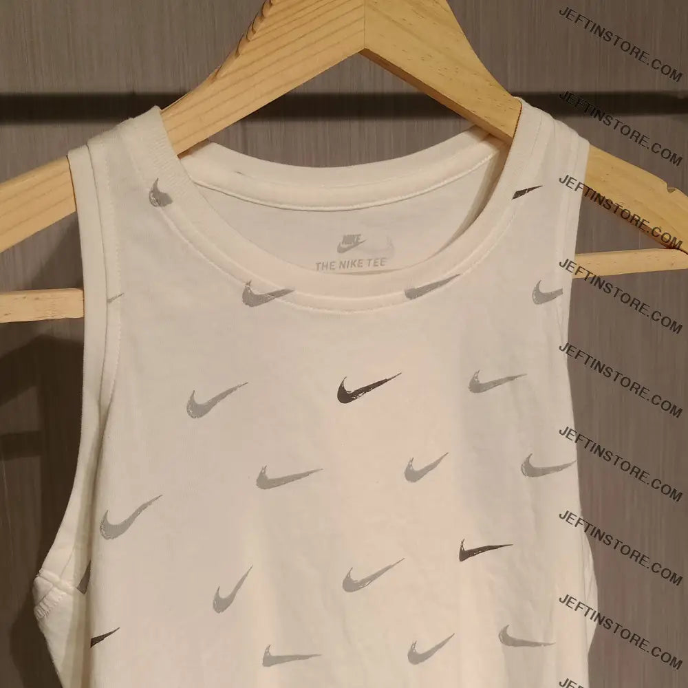 Nike Women’s Sports Top