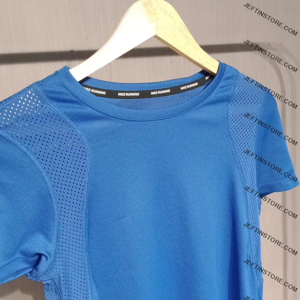 Nike Women’s Sports Top