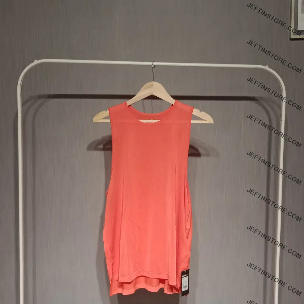 Nike Women’s Sports Top