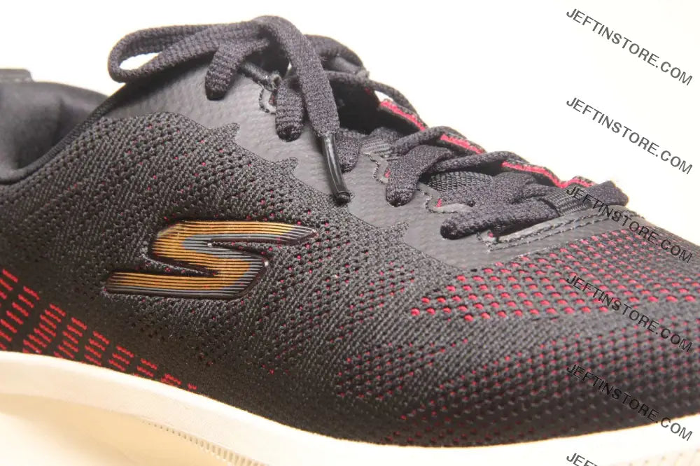 SKECHERS PERFORMANCE