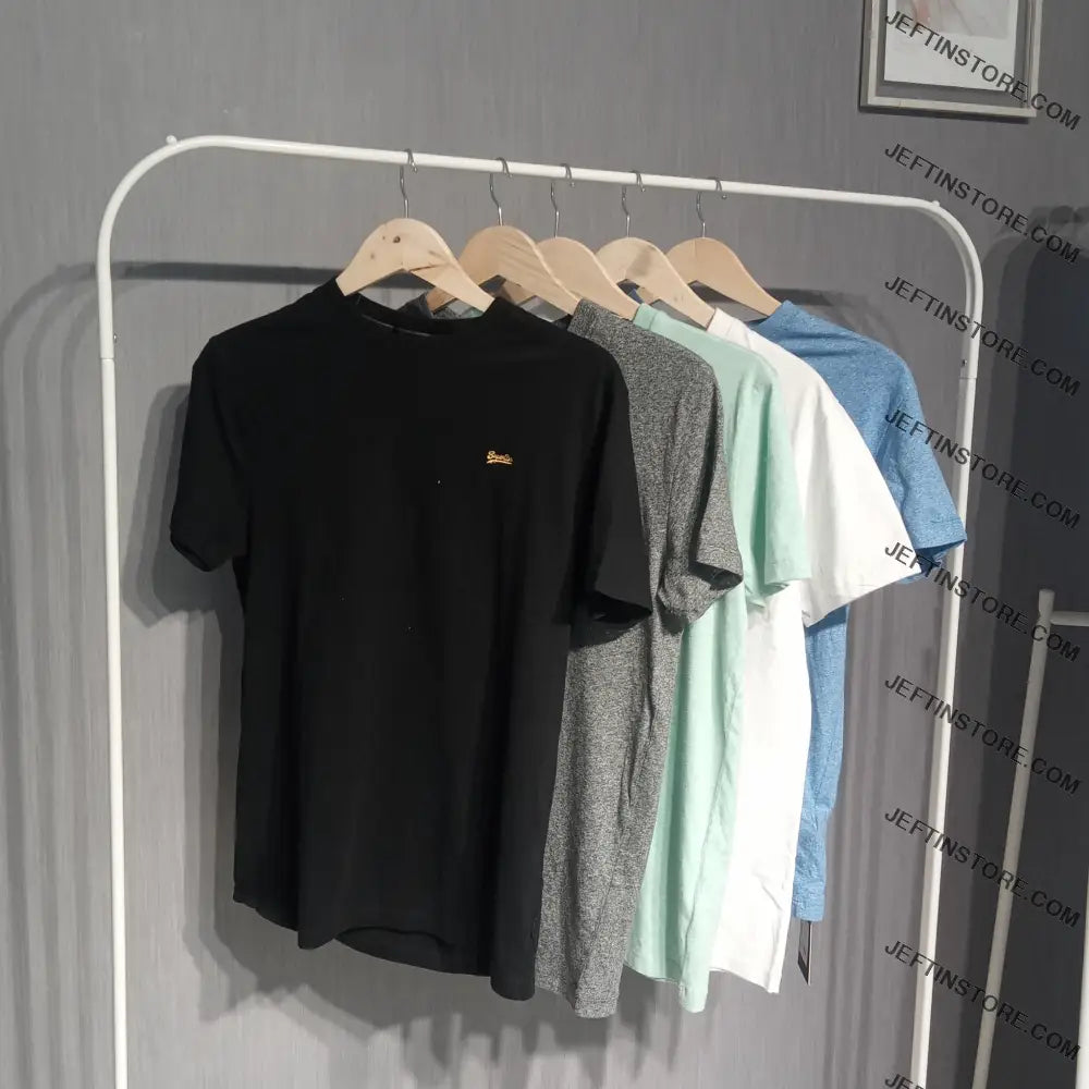 Superdry Men’s Round Neck T-Shirt